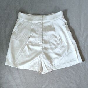 Abercrombie & Fitch High Waist White Shorts